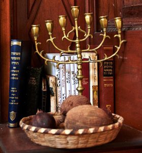 Menorah at Etz Hayyim.